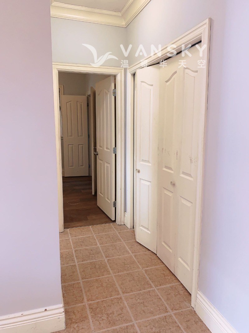 230309203549_hall way.jpg